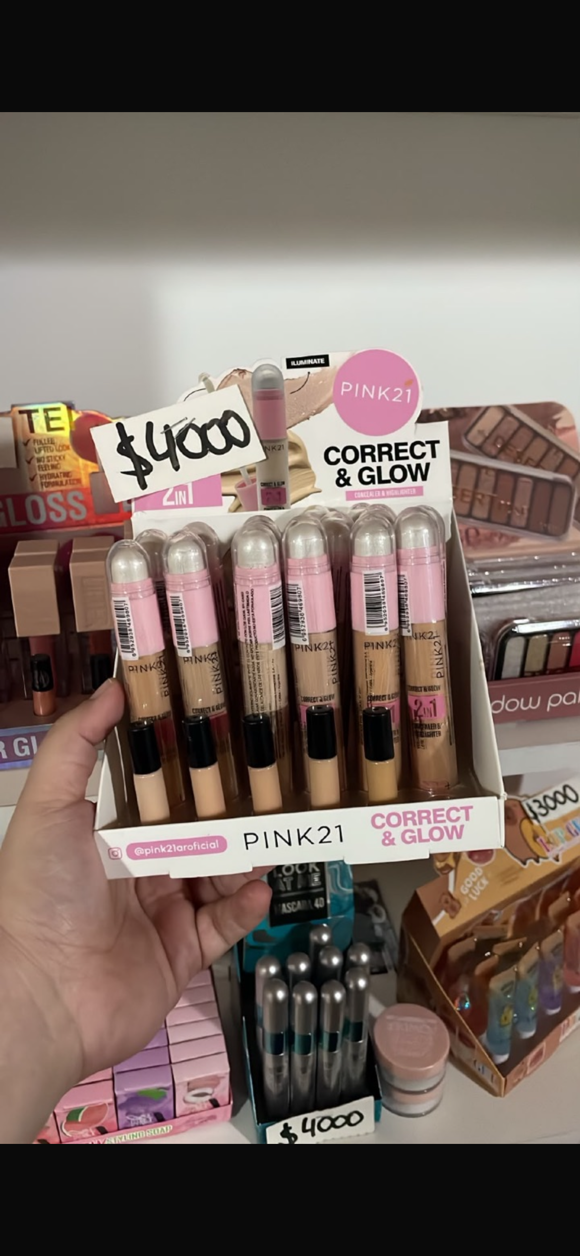 Corrector con iluminador Pink 21