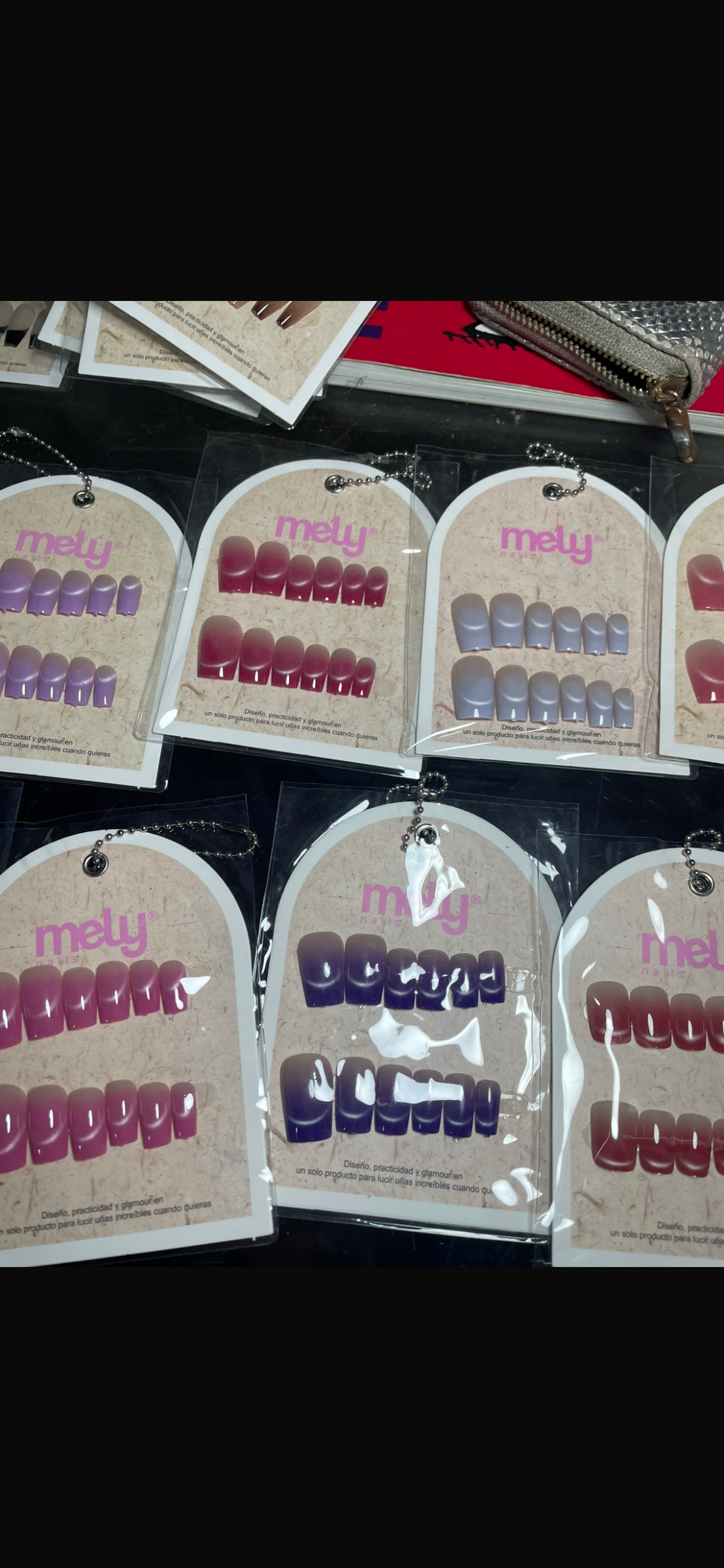 Uñas press on Mely con pegamento