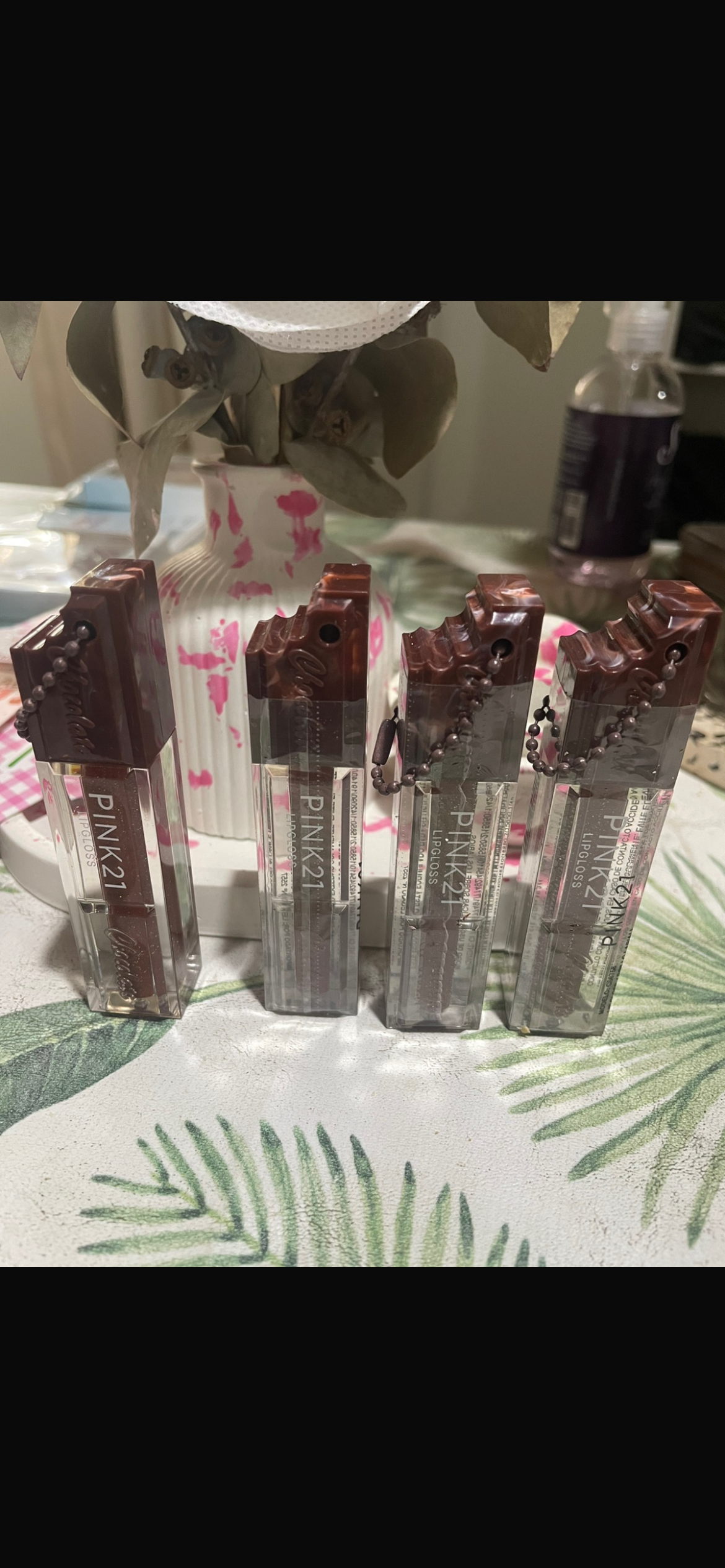 Gloss Pink 21 chocolate con glitter