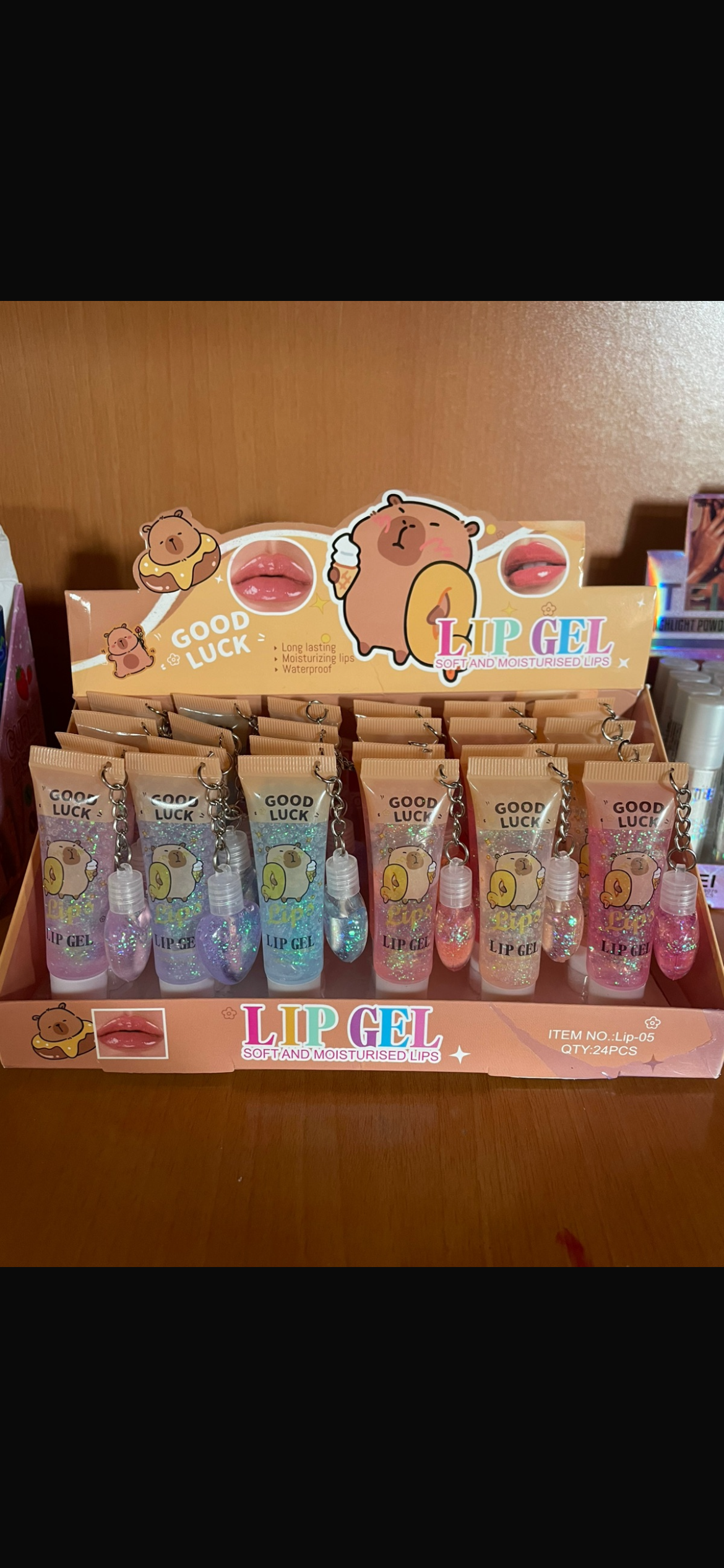 Gloss Capibara doble con llavero